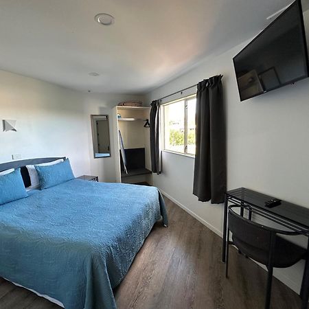 Baycourt Lakefront Motel Taupo Kültér fotó