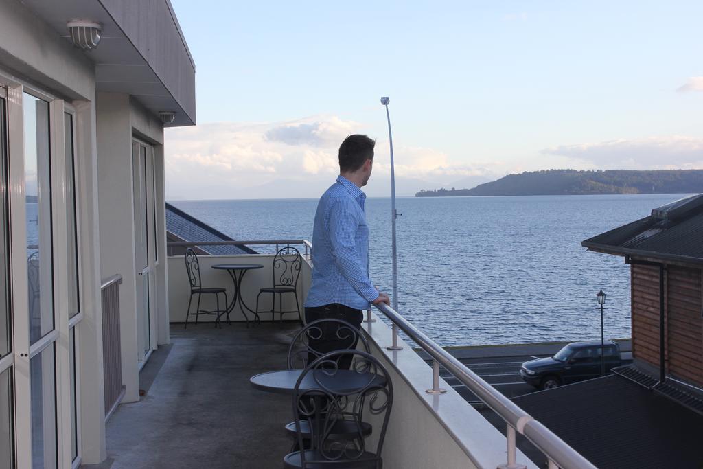Baycourt Lakefront Motel Taupo Kültér fotó