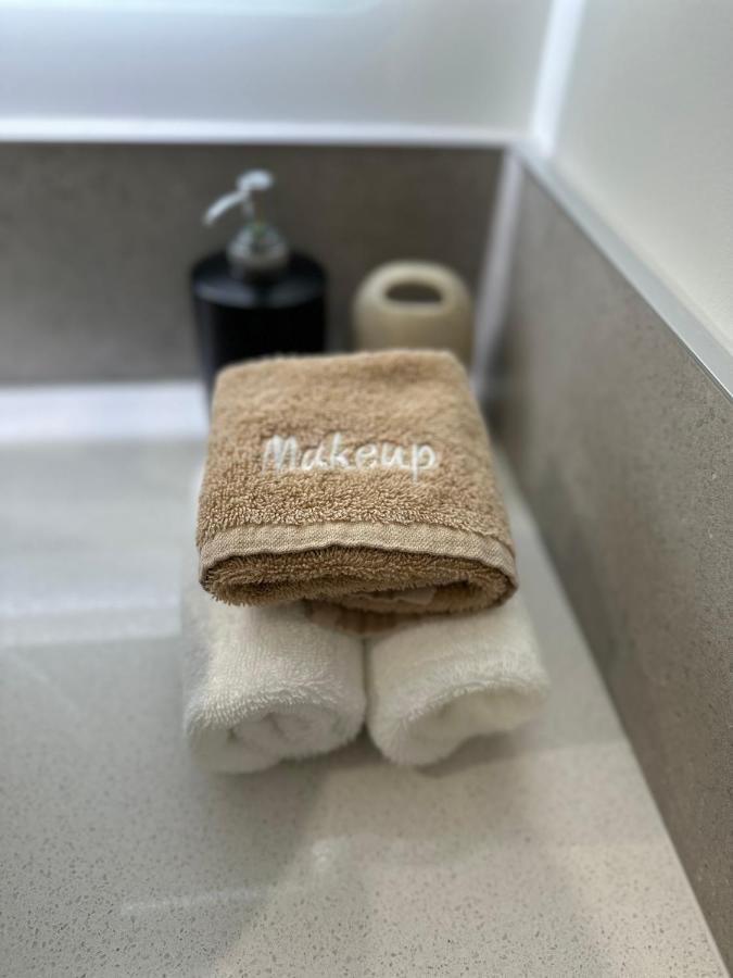 Baycourt Lakefront Motel Taupo Kültér fotó