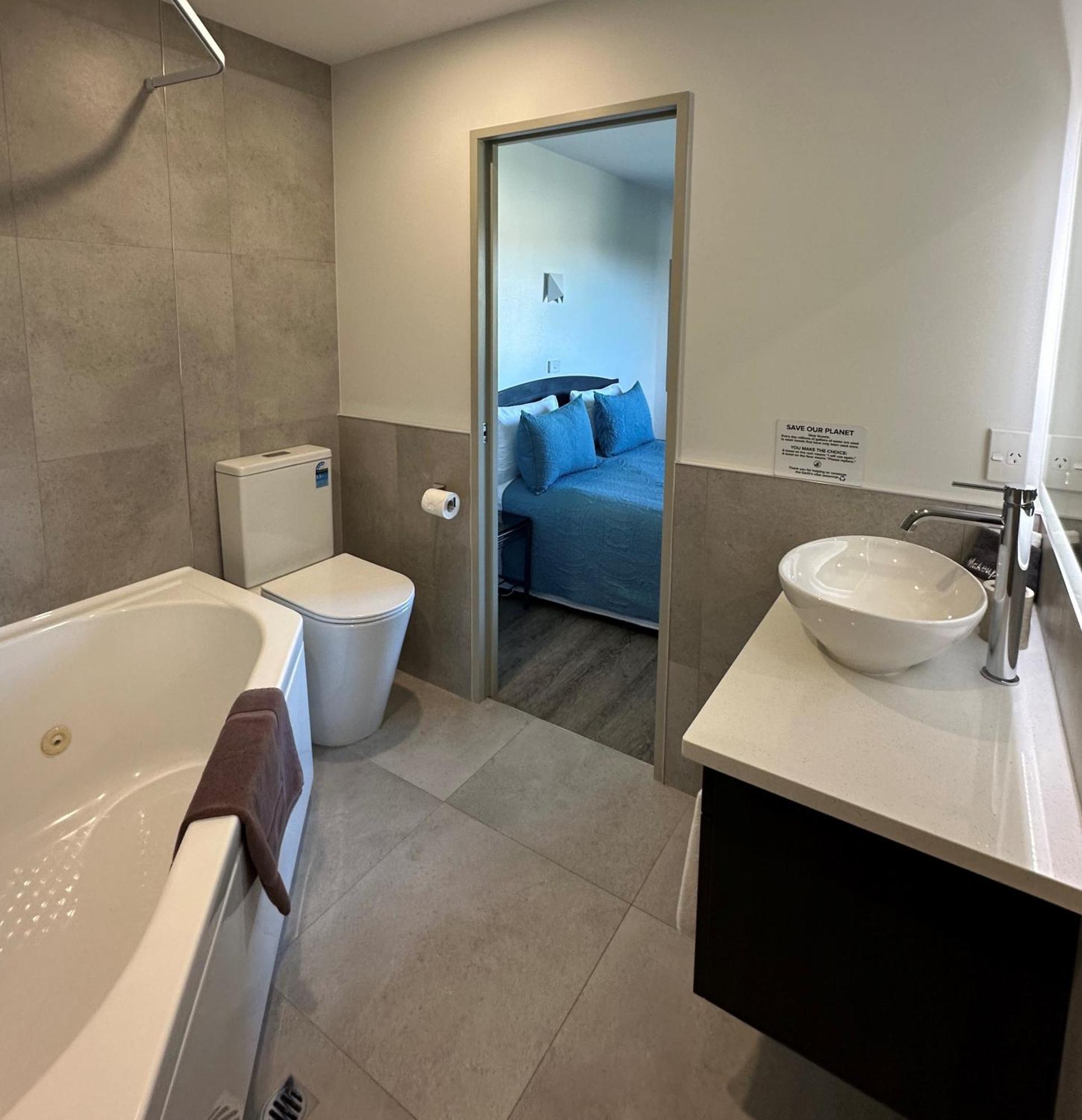 Baycourt Lakefront Motel Taupo Kültér fotó