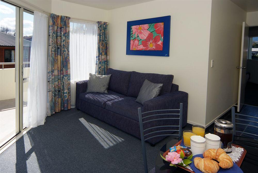 Baycourt Lakefront Motel Taupo Kültér fotó
